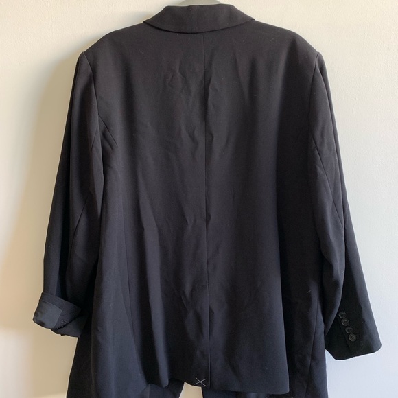 *NWT* LOFT Fluid Modern Blazer - Picture 7 of 7